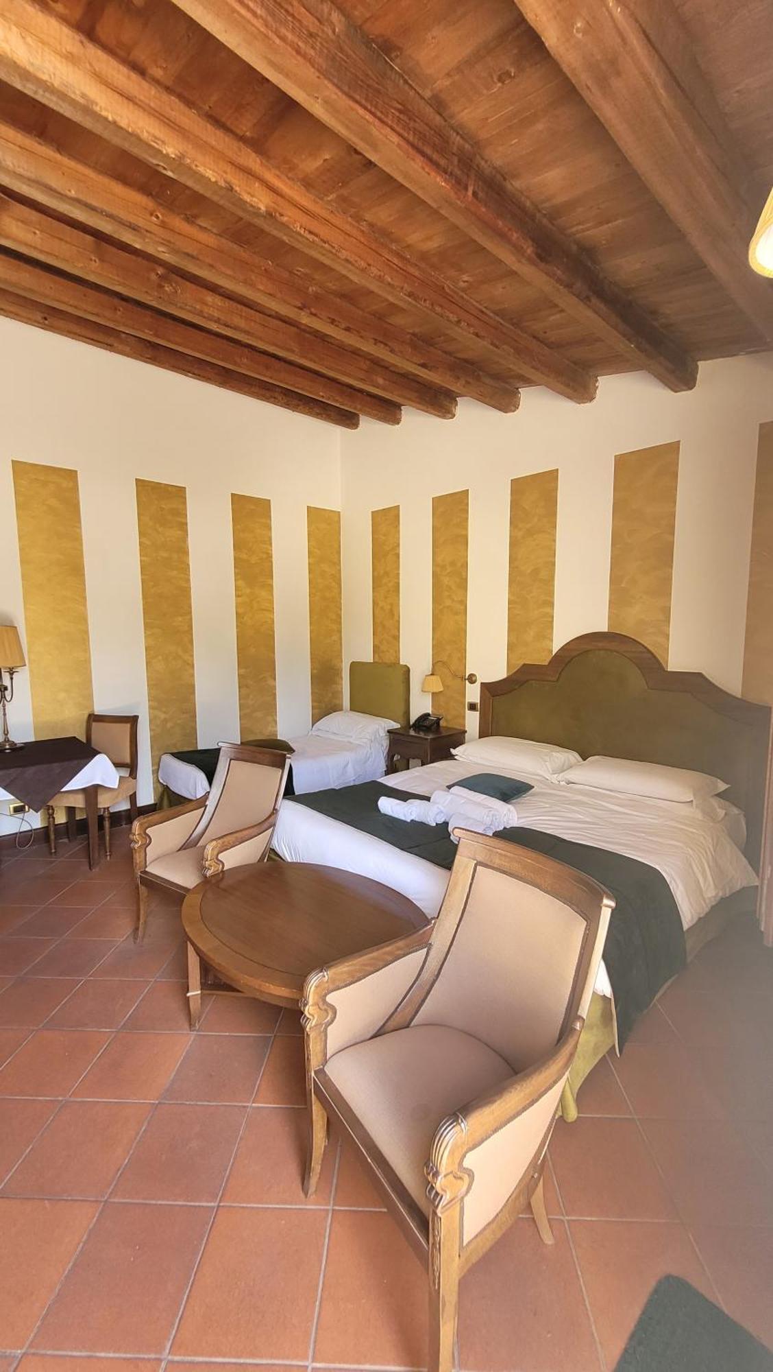 Lampedusa Aparthotel 3*