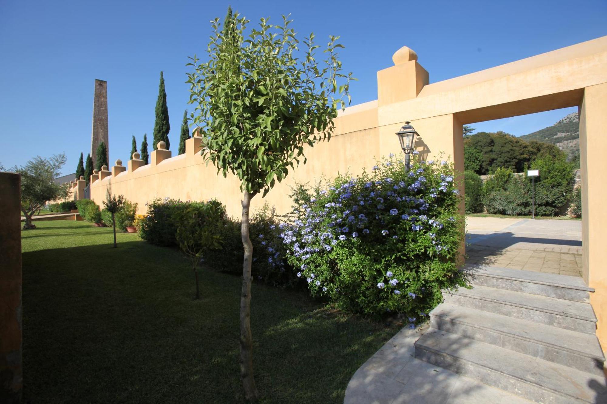 Lampedusa Aparthotel Palermo