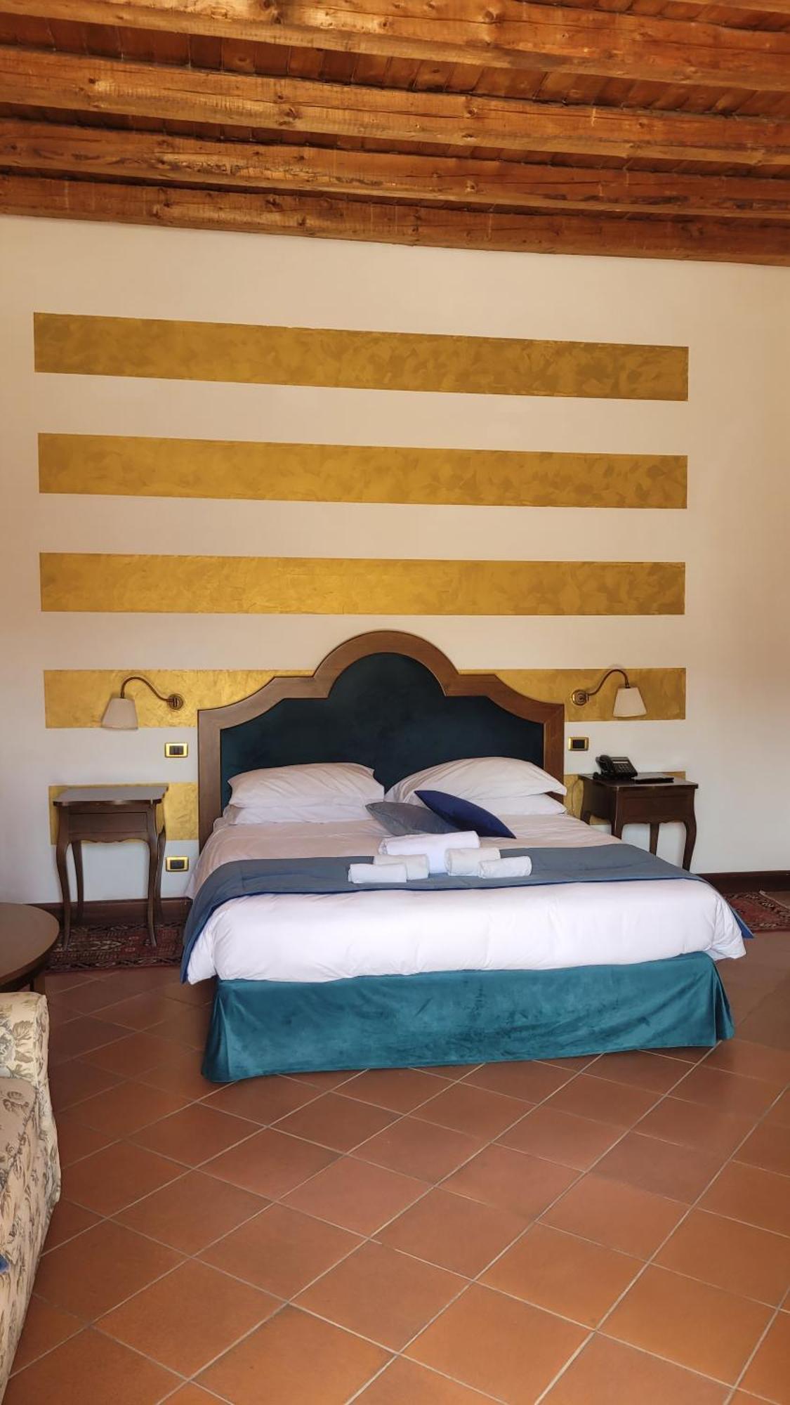 Lampedusa Aparthotel Palermo